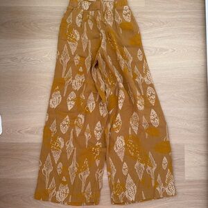 Women's Wide Leg Printed Pants in Mustard Shell Motif
